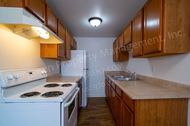 Building Photo - 208 S Jefferson Ave Unit #D