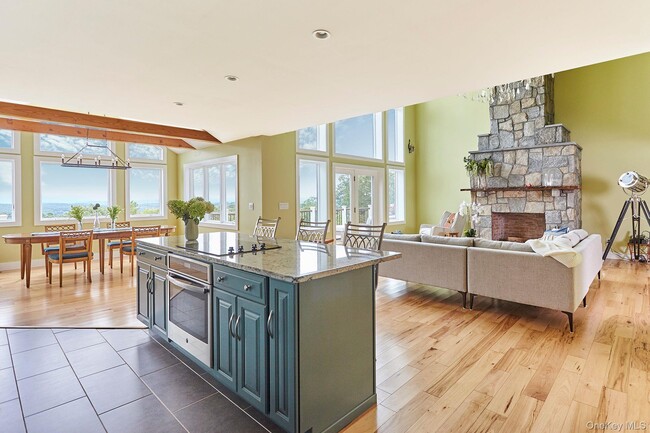 Photo - 21 Contentment Ln