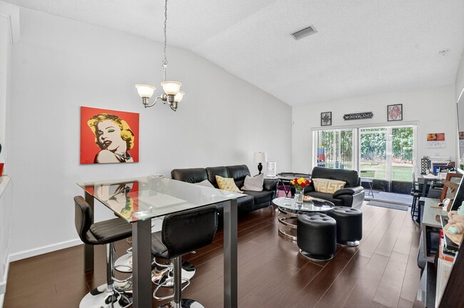 Photo - 18715 Candlewick Dr
