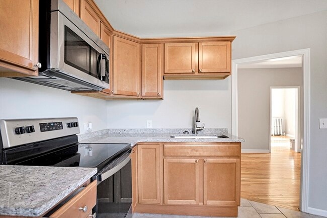 Photo - 34 Kellogg St Unit 2
