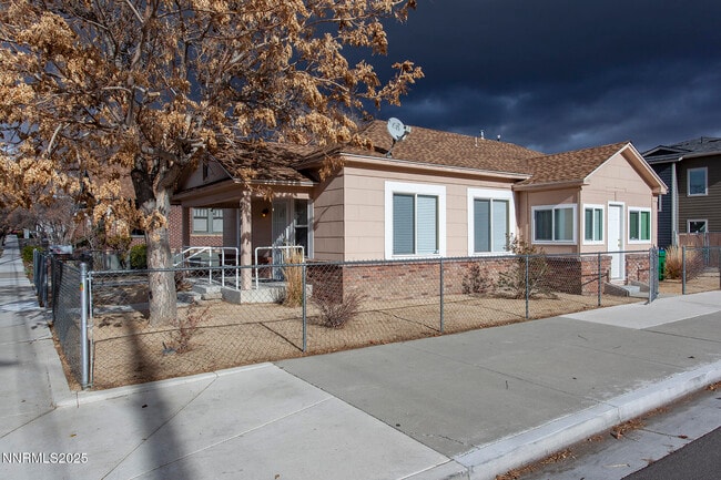 Photo - 376 Wheeler Ave