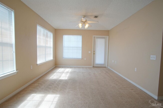 Photo - 8061 Stonebrook Dr