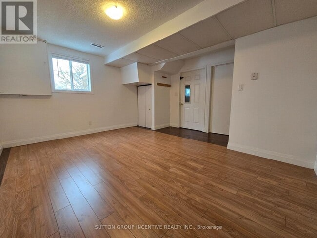 Photo - 211 Cliff Rd