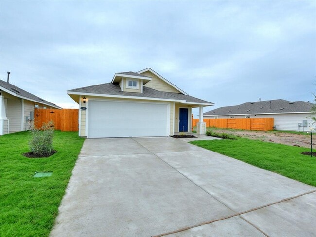 Photo - 210 Trailside Ln