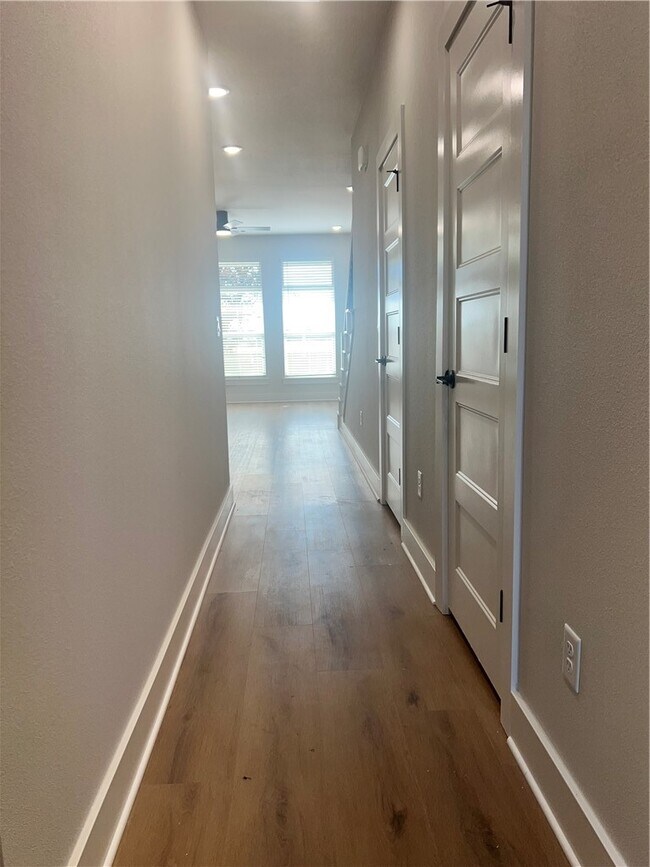 Photo - 1821 Lapis Ave