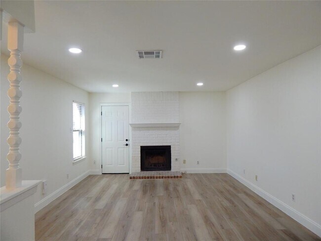 Photo - 101 Clearday Dr Unit 104