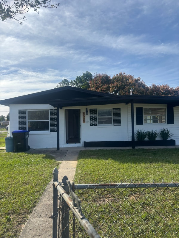 Photo - 5500 Huber Dr