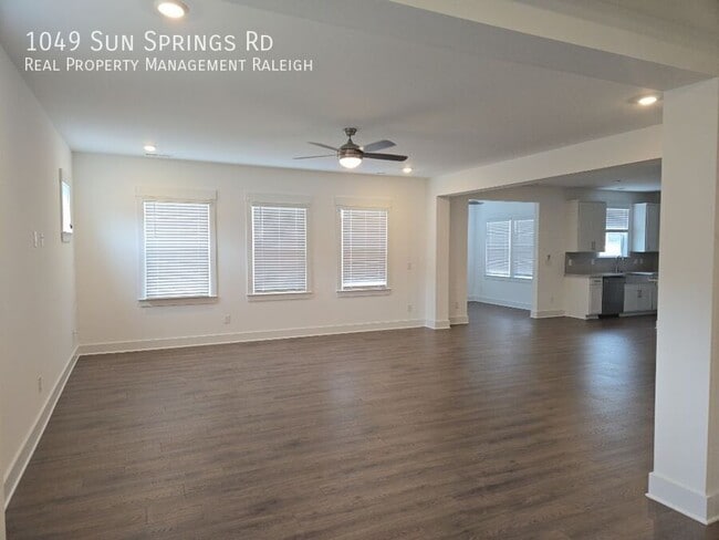 Photo - 1049 Sun Spgs Rd