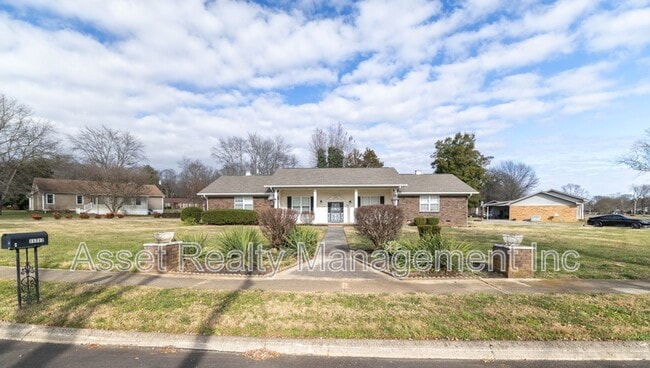 Photo - 11719 S Williamsburg Dr