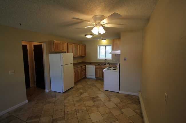 Kitchen - 1644 Kelby Dr Unit #4