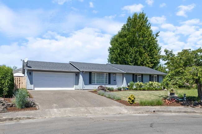 "Charming 3-Bedroom Home in McMinnville wi... - "Charming 3-Bedroom Home in McMinnville wi...