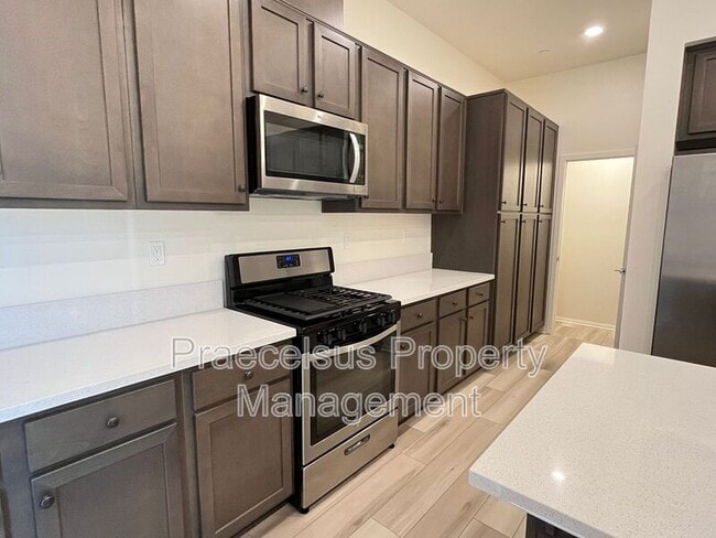 Photo - 1475 Suwerte Ave