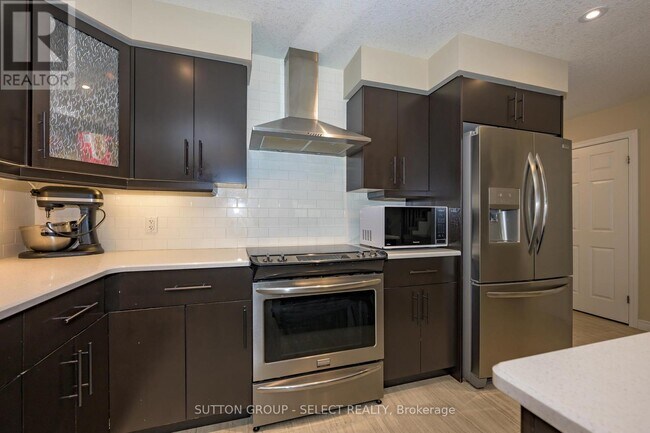 Photo - 1220 Riverbend Rd