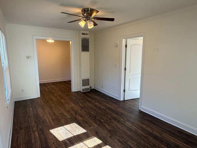 Photo - 2203 Highland St