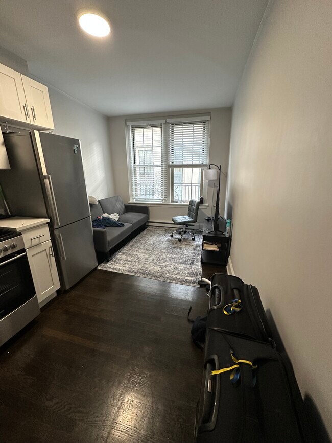 Building Photo - 44 Saint Germain St Rental