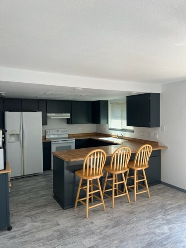 Photo - 3051 Bron Cir