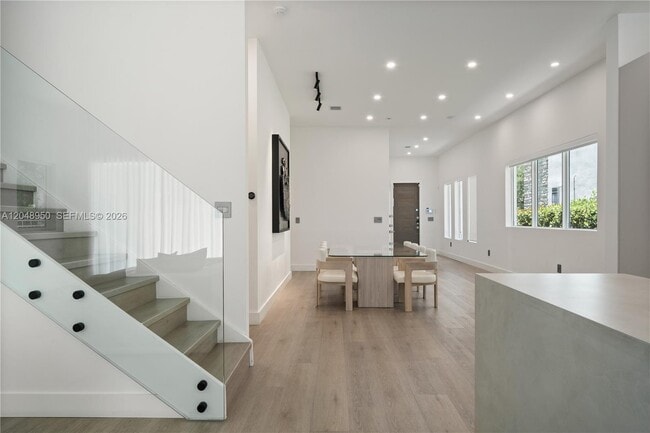 Photo - 18955 Atlantic Blvd