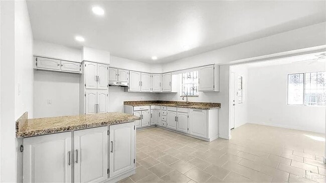 Photo - 501 E Matz Ave Unidad 2