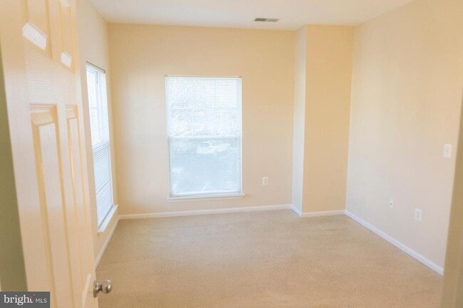 Photo - 1516 North Point Dr Unit 204