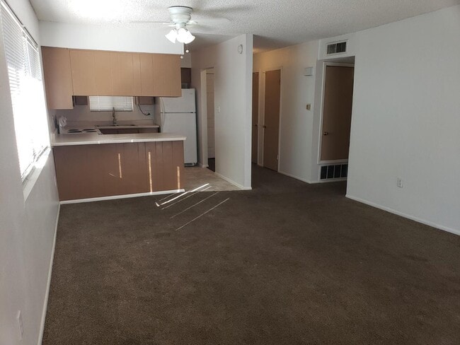 Photo - 1729 Paisano St NE