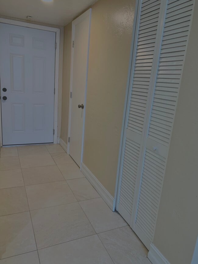 Photo - 10901 N Kendall Dr Unidad 207