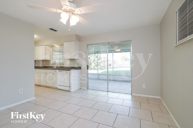 Photo - 1423 Caywood Cir S