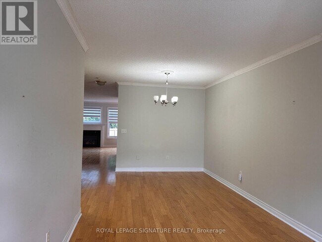 Photo - 2295 Rochester Cir