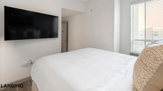 Photo - 1001 S Center St Unit 1312