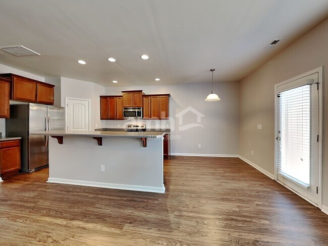 Photo - 4489 Middletown Dr