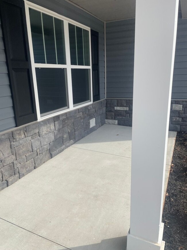 Photo - 2 Bedroom 2.5 bath Townhome in  Greenville