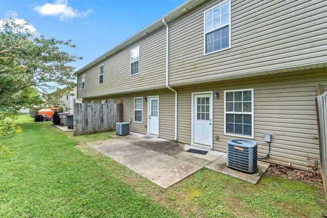 Photo - 2 Bedroom 1.5 Bath Townhome