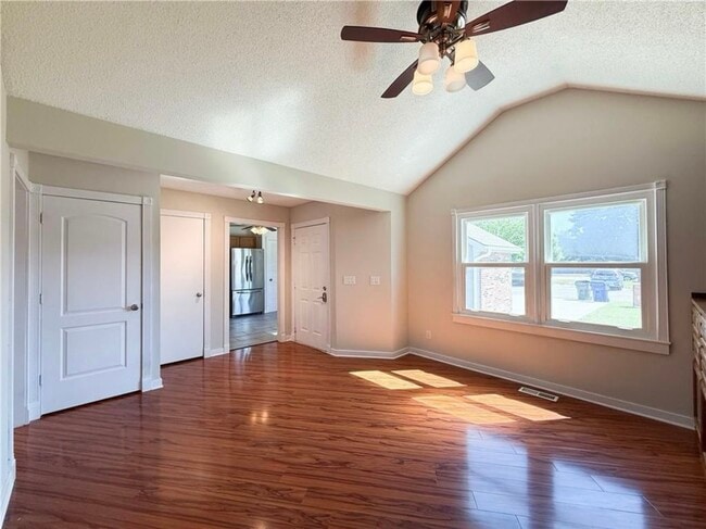 Photo - 3009 Atchison Way