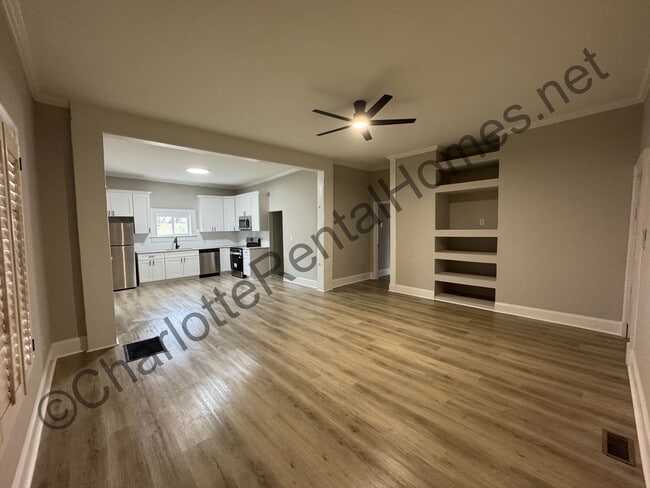 Photo - Renovated in city home!