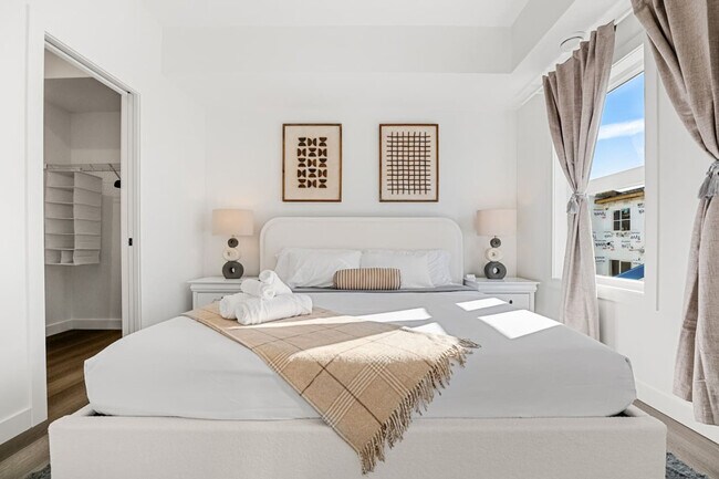 Photo - 2117-2181 81 St S W Unit ID1314512P