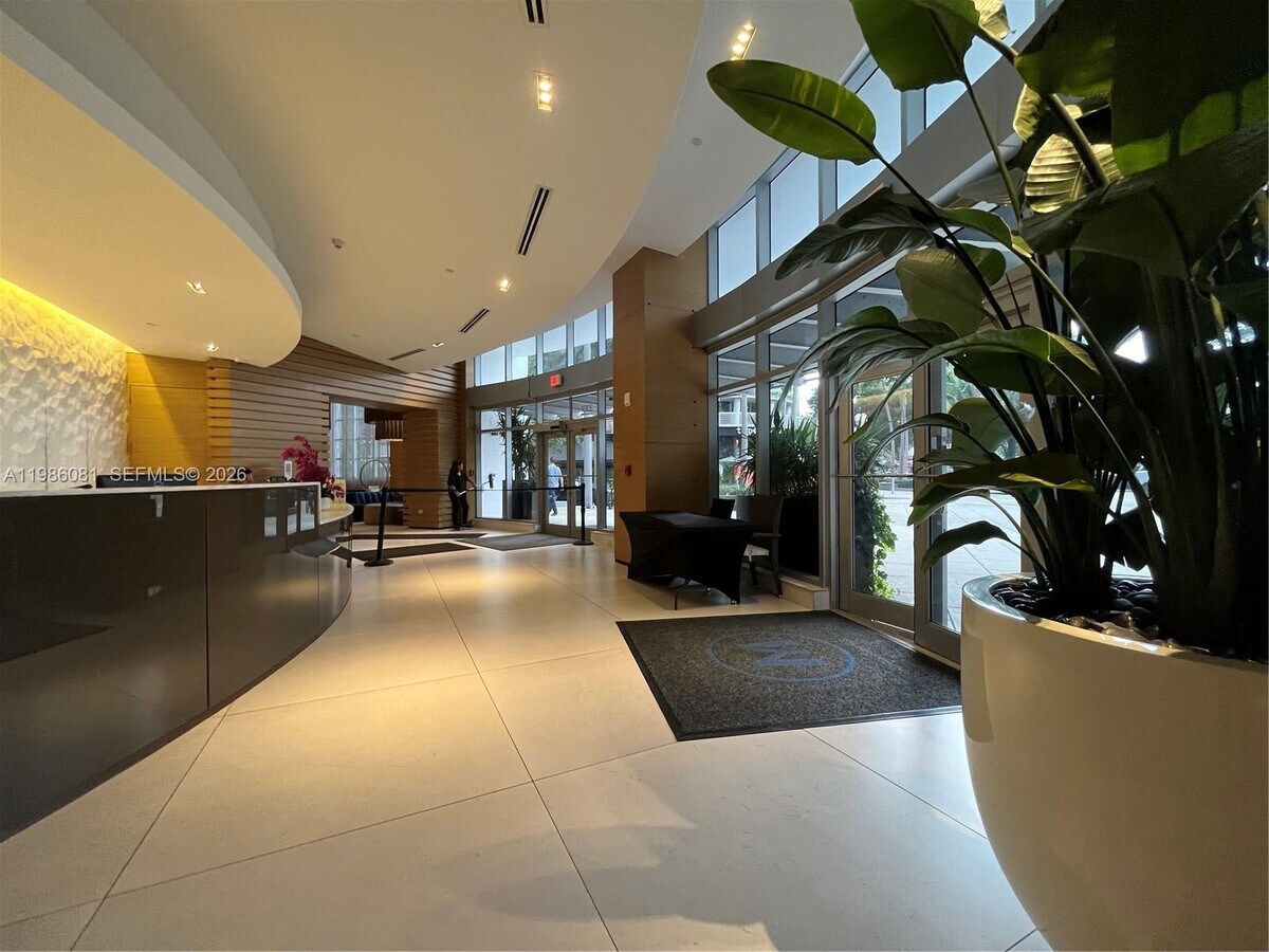 Photo - 3301 NE 1st Ave Unidad H1810