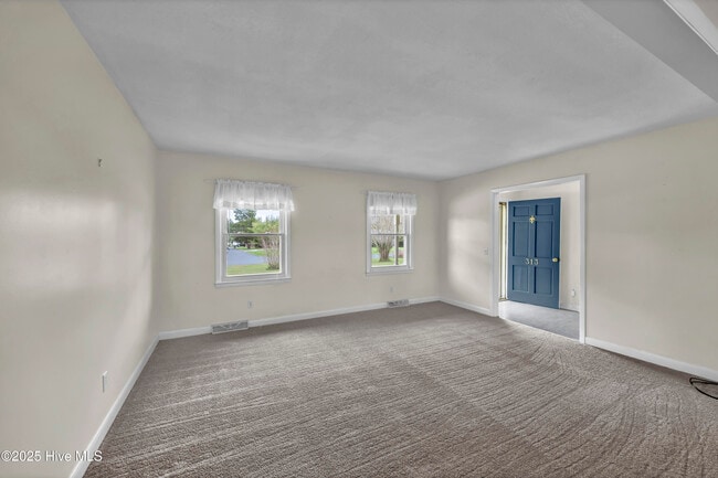 Photo - 313 Monterey Dr