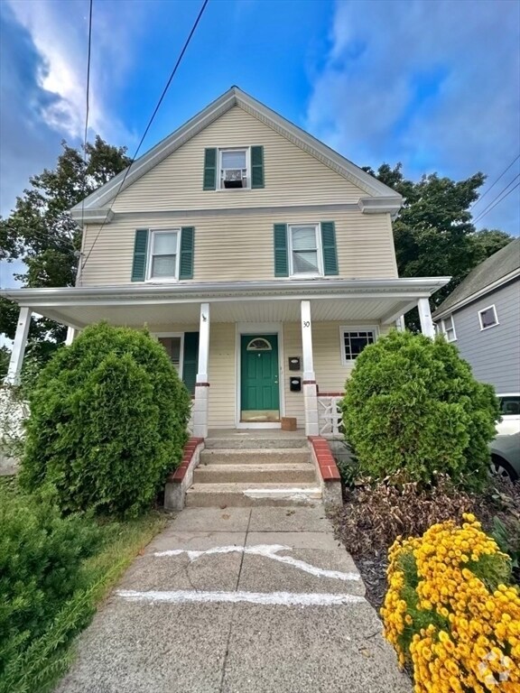 Building Photo - 30 Brookdale Ave Unit 2 Rental