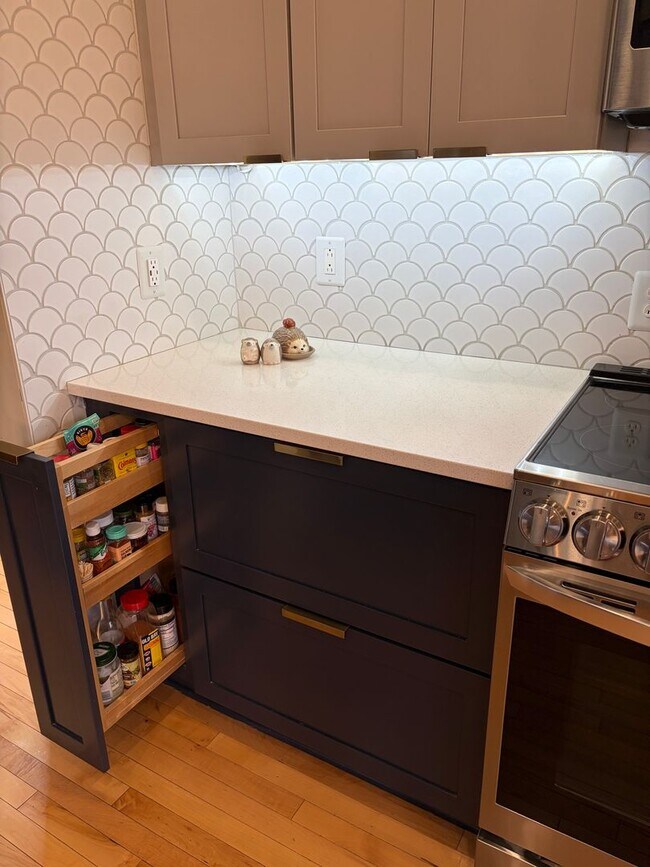 Photo - 4 Bedroom! Walk to Jim Warren Park, Frankl...