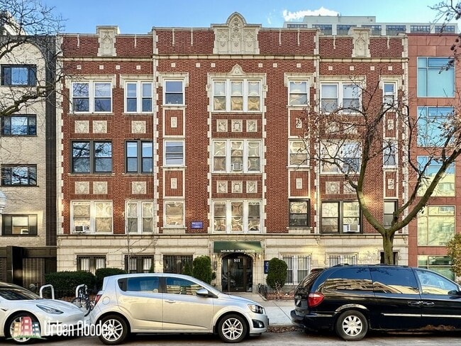 Building Photo - 523 W Melrose St Unit A02C