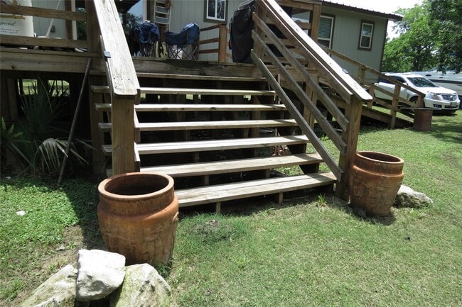 Photo - 177 White Oak Dr