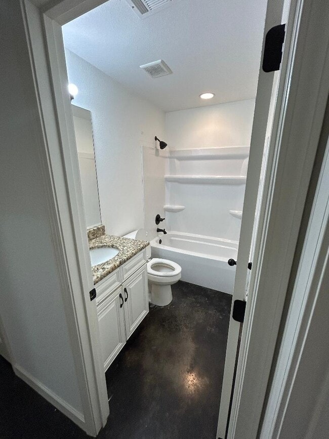 Photo - 312 W School St