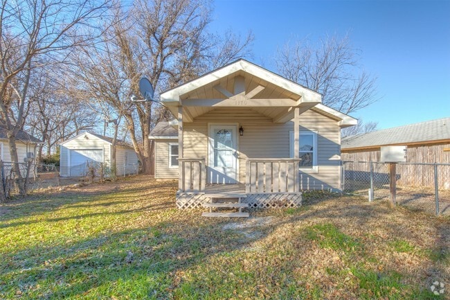 Building Photo - 1170 N Birmingham Ave Rental