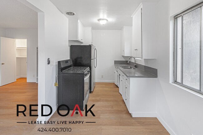 Photo - ~1 Month FREE~ Excellent Two Bedroom with ... Unit 1