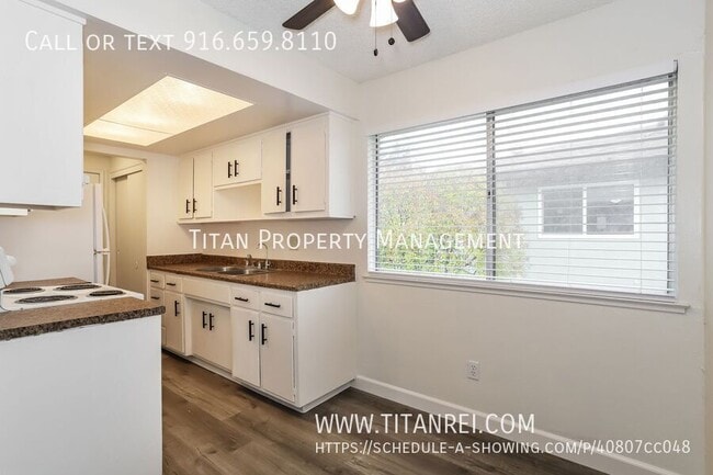 Photo - 770 Carro Dr Unit 4