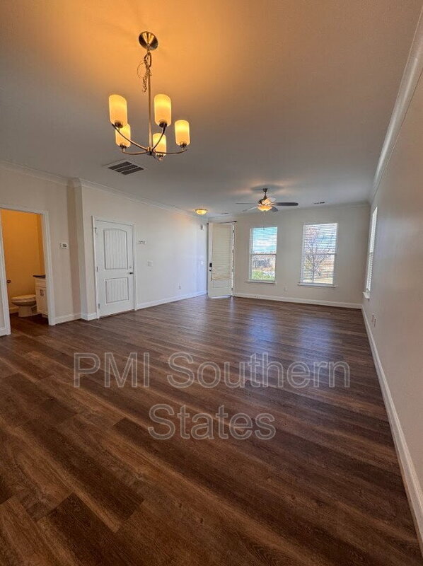 Photo - 207 Clarus Crk Wy