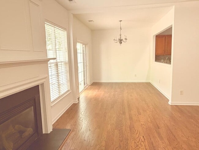 Photo - 9002 Bishop Crest Ln