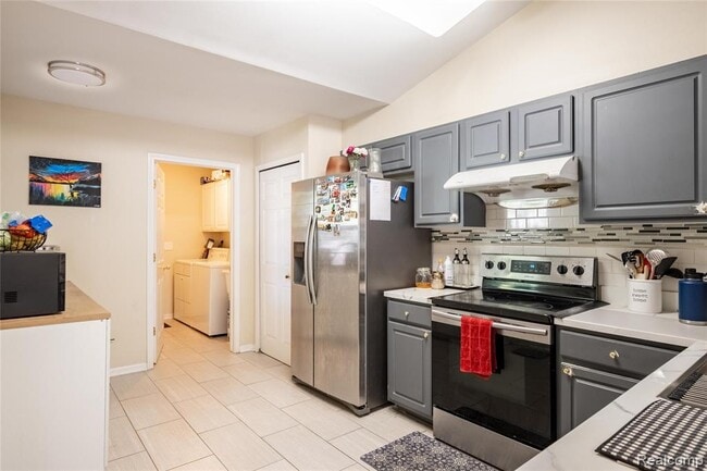 Photo - 41063 Millbrook Dr