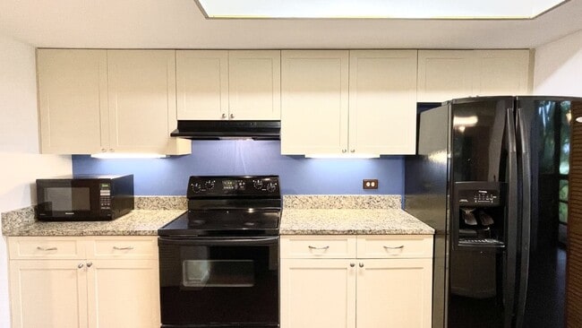 Photo - Charming 2-Bed with Scenic Views in Boynton Beach Unit B