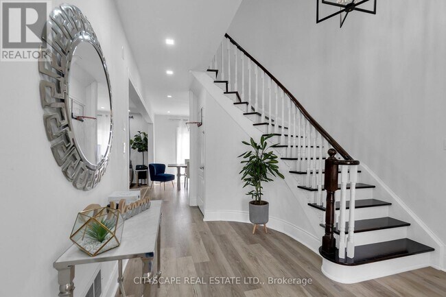 Photo - 6421 Donway Dr