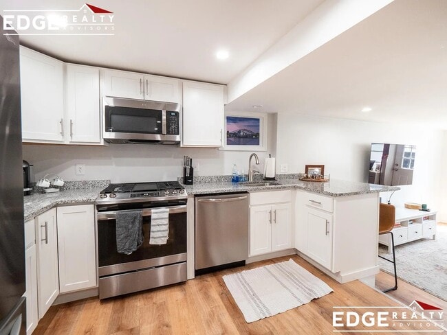 Photo - 171 Lexington St Unidad B